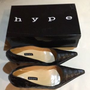 Hype Brown Croc Pointy Toe Pumps